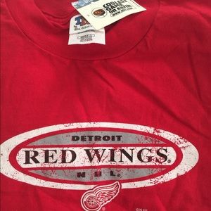Red Wings short sleeve t shirt